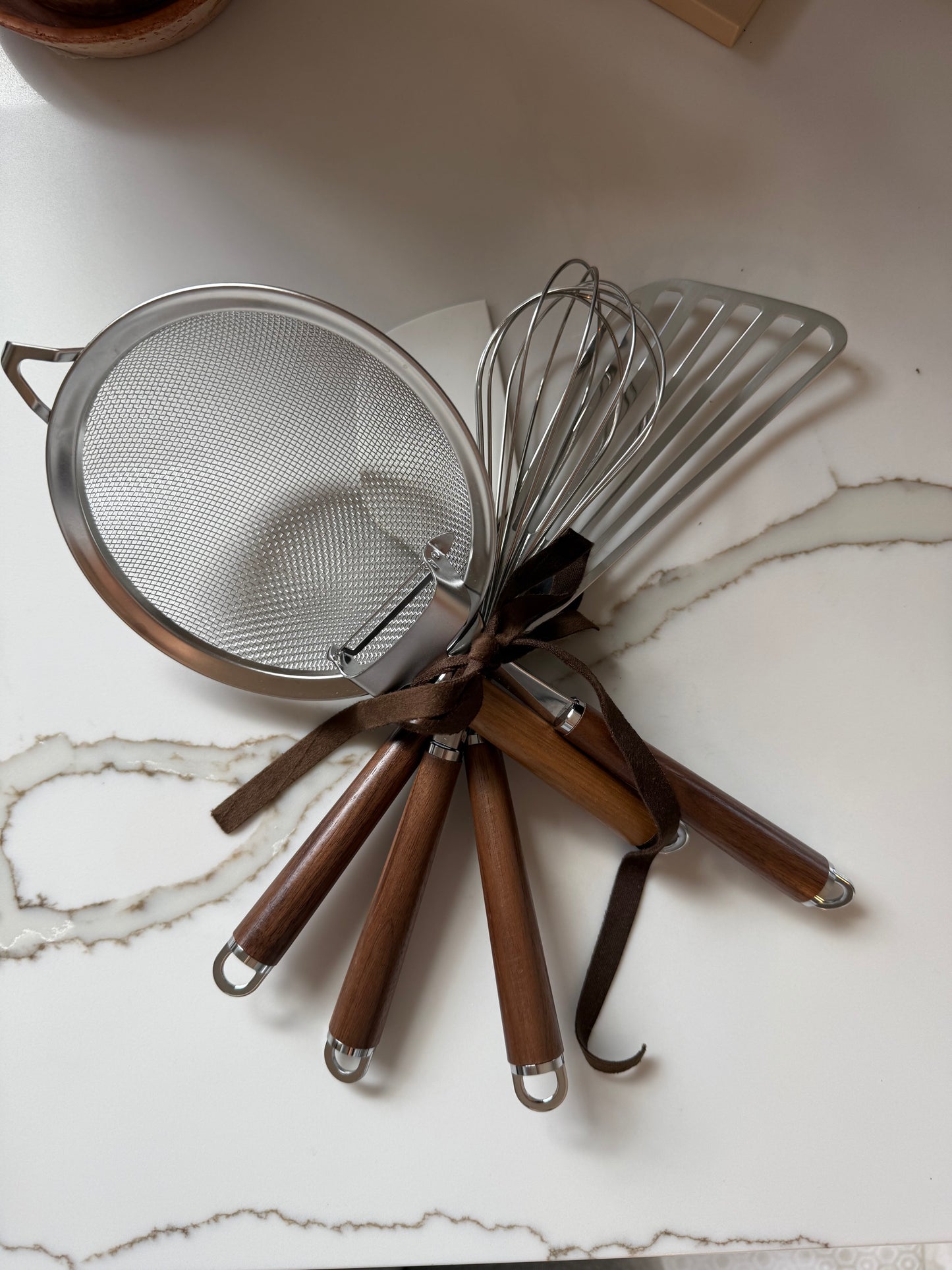 Walnut Luxury Kitchen Tools