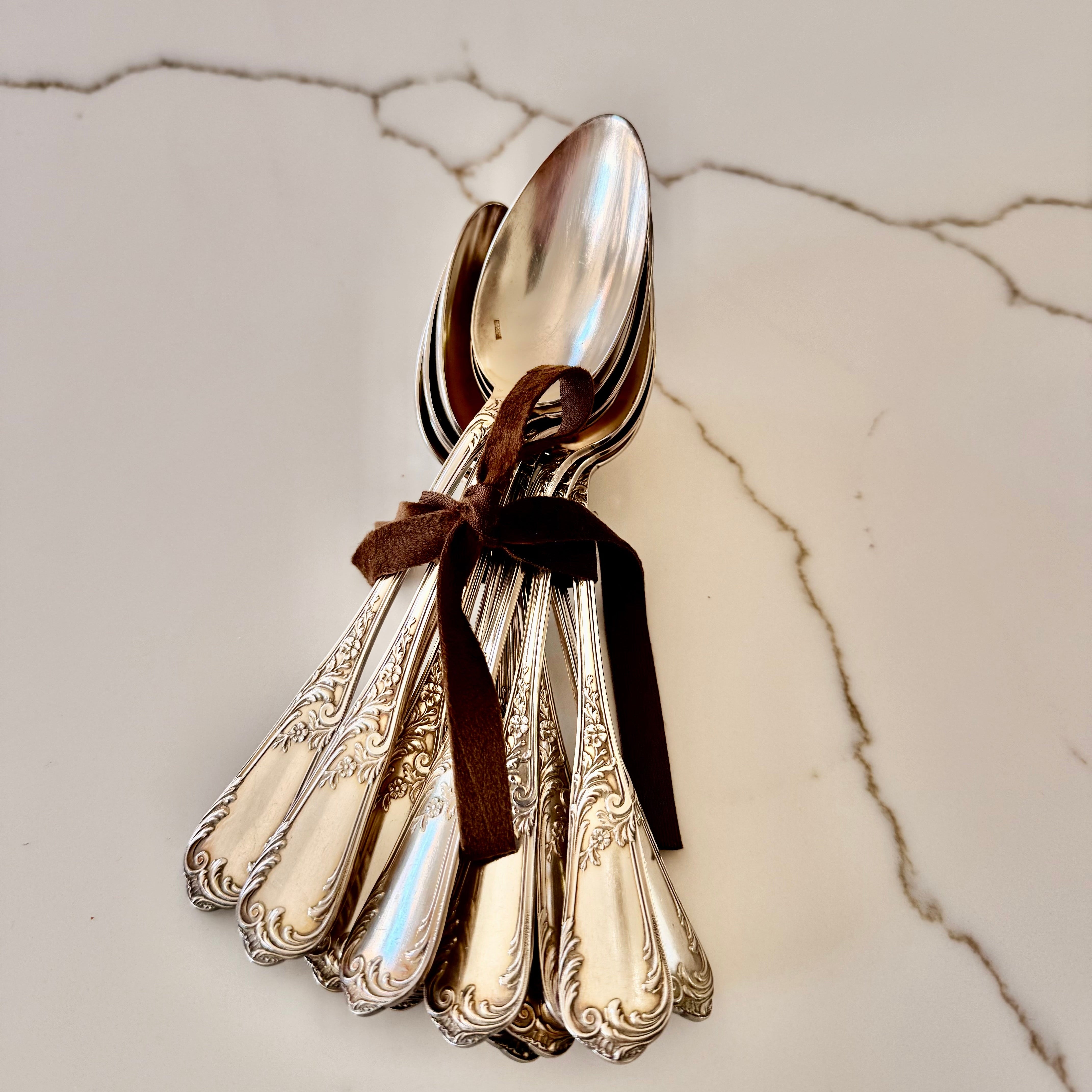 Vintage Dinner Plates & Dishes Set | Maple Kitchen Goods